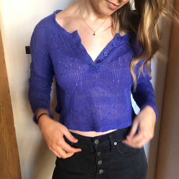 Cropped Knit - Picture 3 of 4